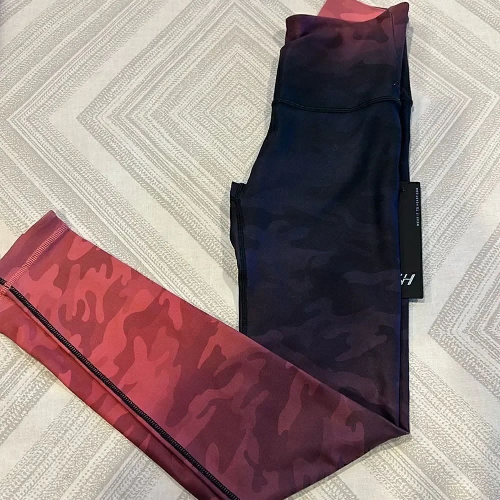 Wear it to Heart (WITH) High Waist Reversible Peach & Black Camouflage Leggings